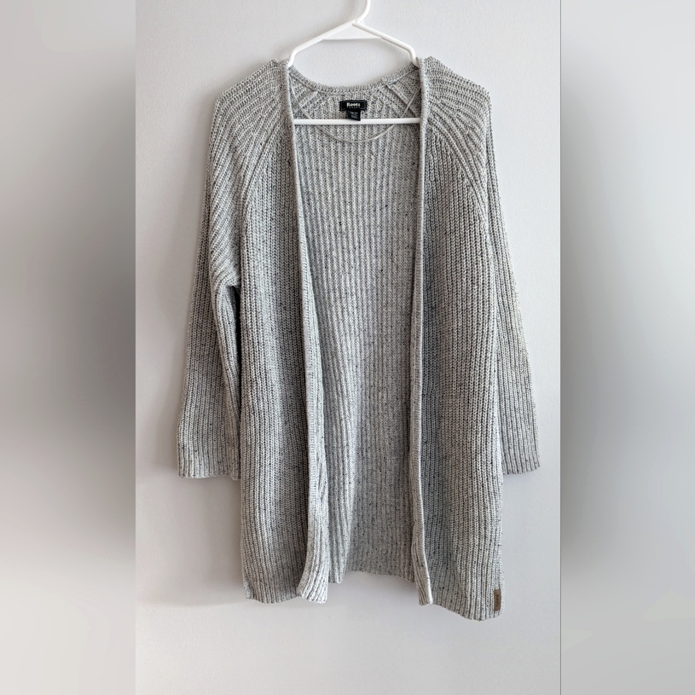 Roots women's grey knit cardigan